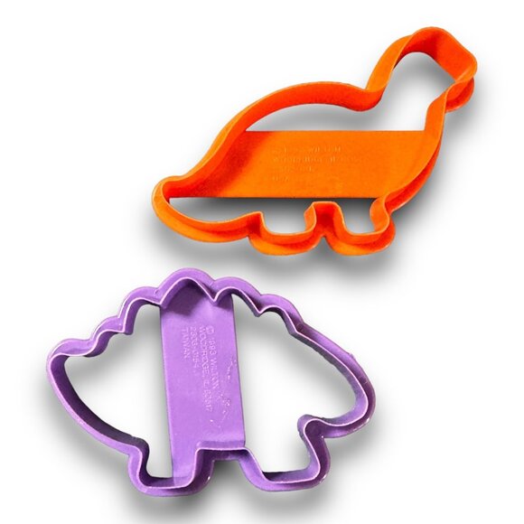 3D Wilton 1993 Dinosaur Cookie Cutters Set Of 2 Stegosaurus & Brontosaurus EUC - Picture 5 of 7